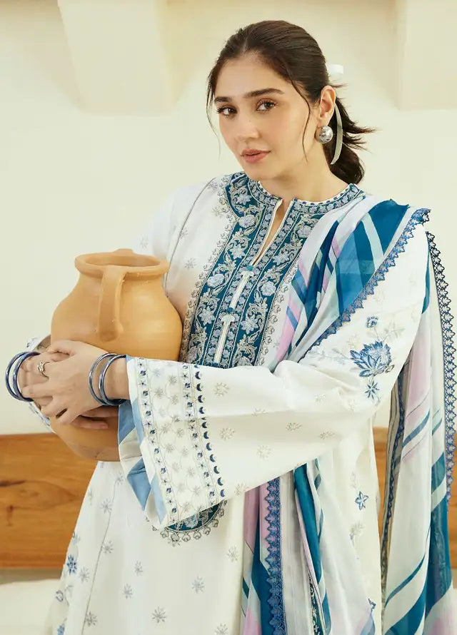 Zarashahjhan Embroidered off white Lawn 3 Piece Suit D/25