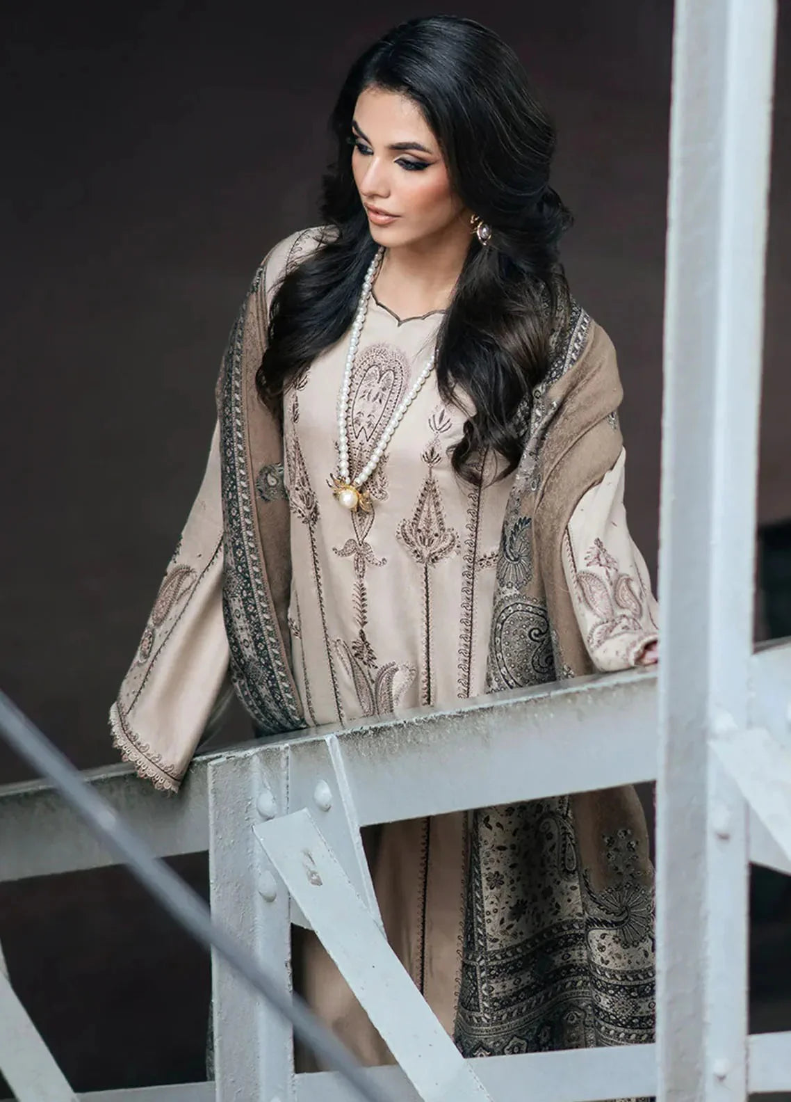 Izel Three Piece Embroidered Dhanak D-168