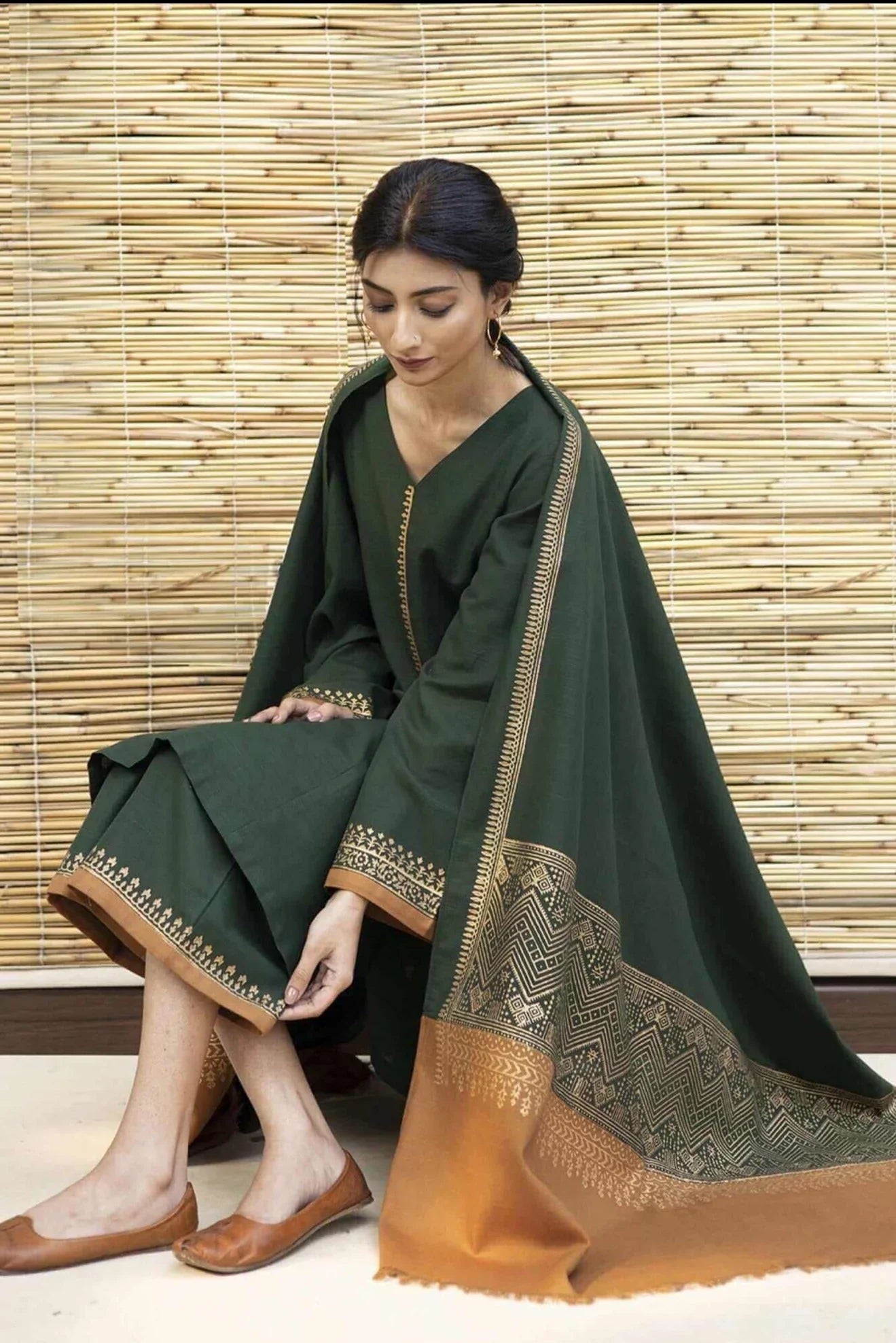 Mongia Dhanak Embroidered 3 piece With Dhanak Shawl Fcc-451