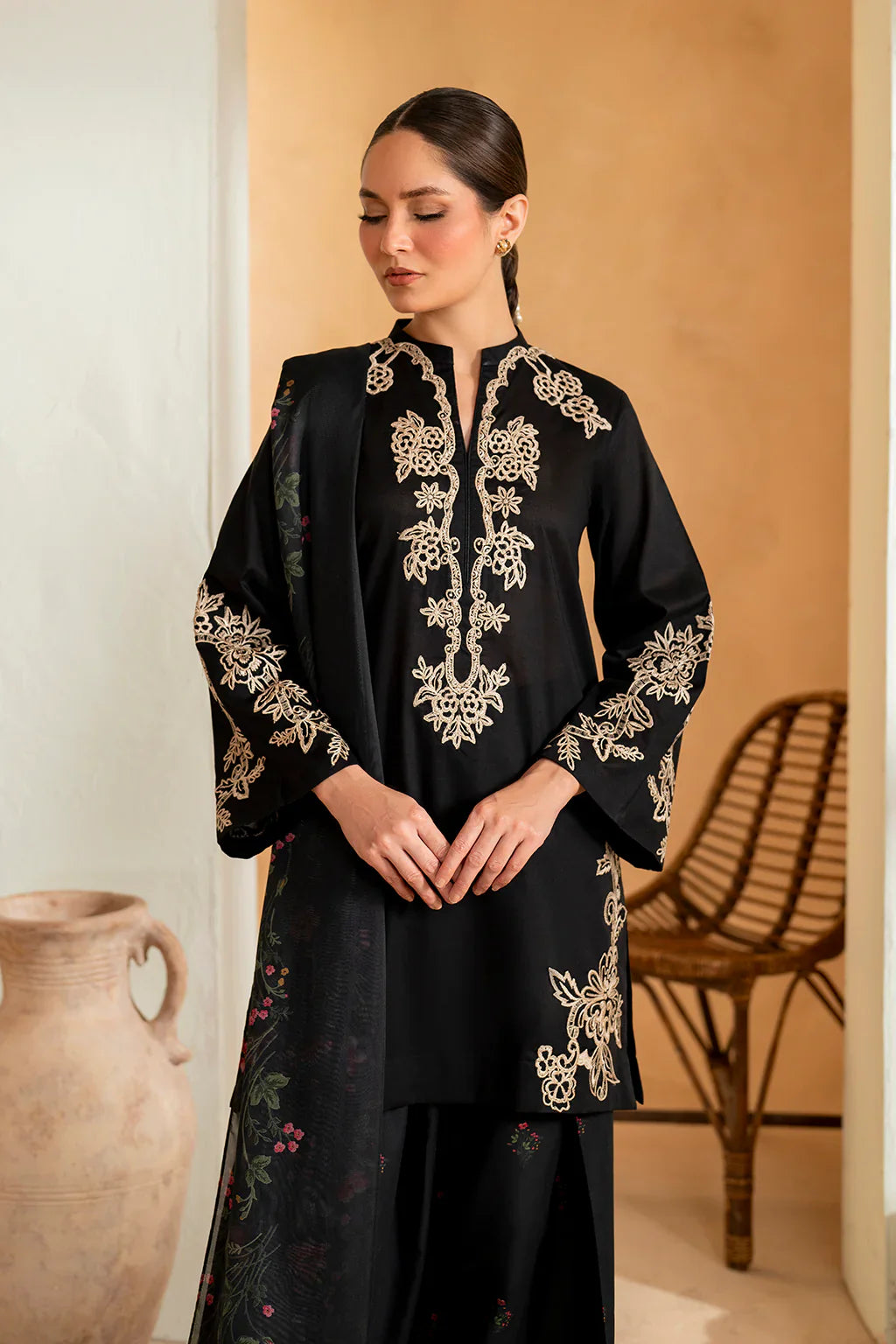 Iznik Embroidered 3 Piece Lawn Suit IZ-56