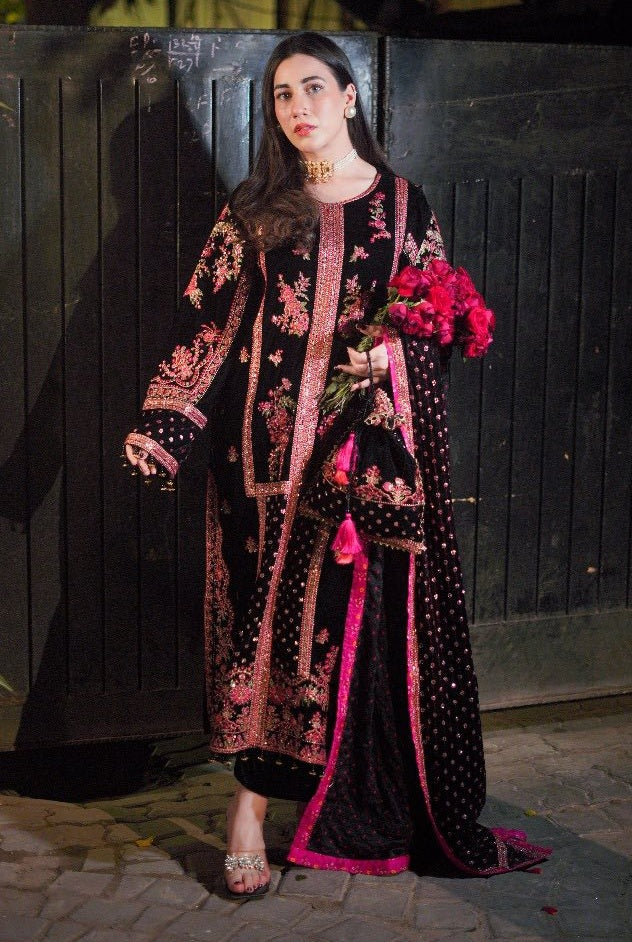 7007 - Embroidered Velvet Dress with Embroidered Dupatta