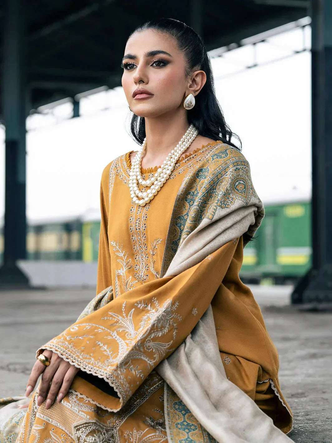 Izel Three Piece Embroidered Dhanak D-92