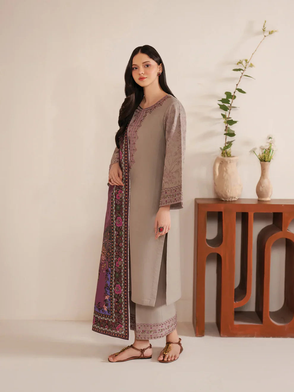 Garnet Embroidered lawn Three Piece Shahmina D/21