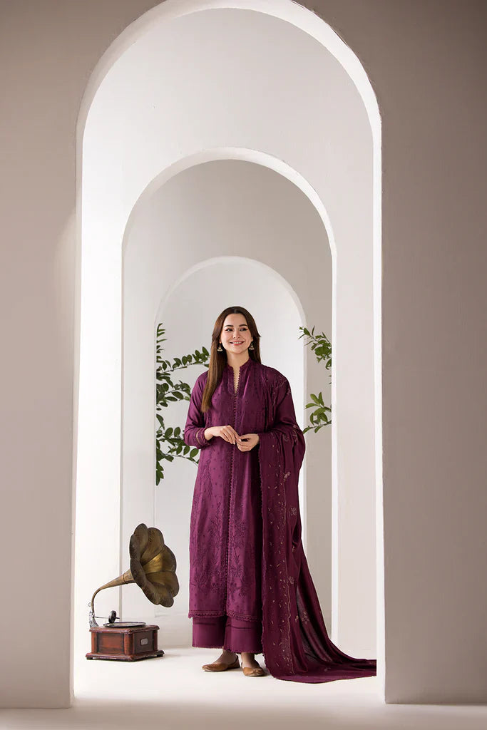 sobia nazir Embroidered Dhanak 3 Piece D-124