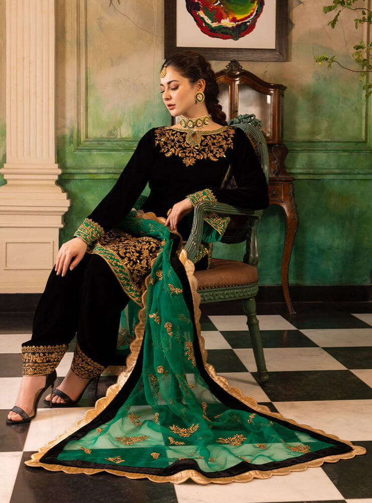 953 3-Piece Embroidered Velvet Suit Embroidered Organza Dupatta