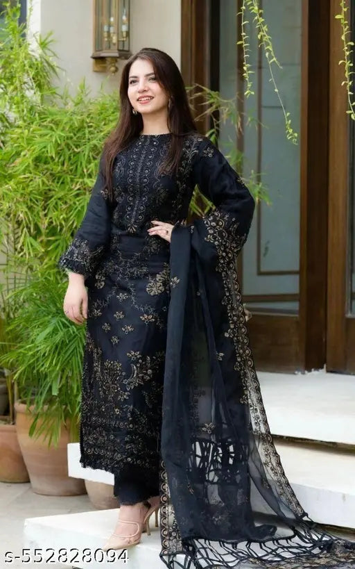 Embroidered Lawn 3 Piece Suit D/769